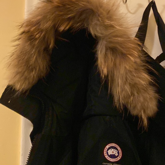 Canada goose jacket - Picture 3 of 4